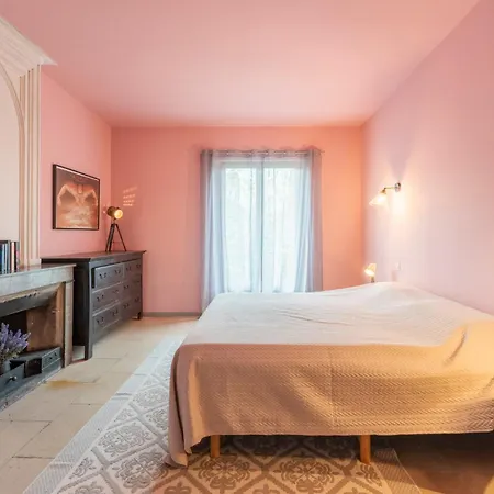 Maison Gisele A Manduel