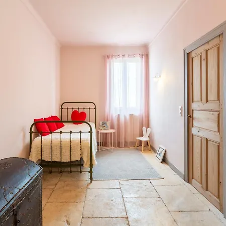 Maison Gisele A Manduel
